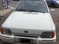Usata Ford Escort 102 CV (75 kW) 1988 Bianco Berlina