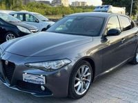 Usata Alfa Romeo Giulia 150 CV (110 kW) 2018 Grigio Berlina