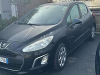 Usata Peugeot 308 93 CV (68 kW) 2011 Nero Utilitaria