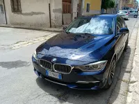 Usata BMW 318 Luxury Line 143 CV (105 kW) 2015 Blu/azzurro Berlina