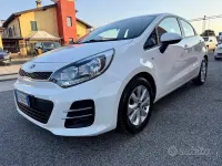 Usata Kia Rio Active 85 CV (62 kW) 2016 Bianco Utilitaria