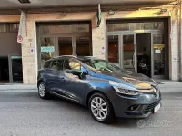 Usata Renault Clio Zen 90 CV (66 kW) 2017 Grigio Station wagon