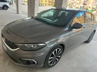 Usata Fiat Tipo Lounge 120 CV (88 kW) 2017 Grigio Berlina