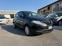 Usata Lancia Ypsilon Gold 69 CV (50 kW) 2016 Nero Utilitaria
