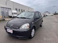 Usata Toyota Yaris Sol 68 CV (50 kW) 2003 Nero Berlina