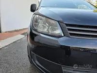 Usata VW Caddy Highline 109 CV (80 kW) 2015 Nero Monovolume