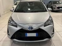Usata Toyota Yaris Hybrid Business Edition 73 CV (53 kW) 2018 Argento Berlina