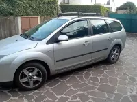 Usata Ford Focus 90 CV (66 kW) 2005 Grigio Station wagon