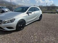 Usata Mercedes A180 109 CV (80 kW) 2014 Grigio Berlina