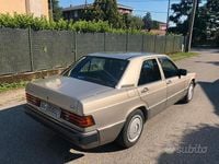 Usata Mercedes 190 90 CV (66 kW) 1988 Berlina