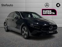 Nuova Mercedes A180 Advanced 116 CV (85 kW) 2025 Nero cosmo Berlina