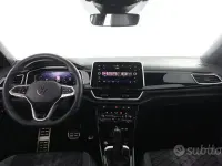 Usata VW T-Roc R-line Plus 150 CV (110 kW) 2024 Argento SUV