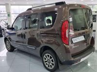 Usata Fiat Doblò Trekking 120 CV (88 kW) 2018 Marrone Monovolume
