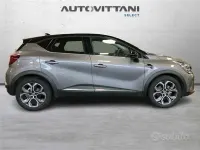 Usado Renault Captur Techno 145 CV (106 kW) 2023 Gris SUV