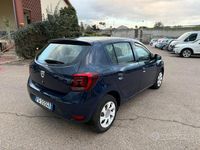 Usata Dacia Sandero 89 CV (65 kW) 2017 Blu Berlina