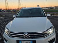 Usata VW Touareg R-line 262 CV (192 kW) 2016 Bianco SUV