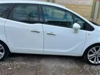 Usata Opel Meriva 120 CV (88 kW) 2011 Monovolume