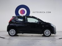 Usata Toyota Aygo Connect Style 72 CV (52 kW) 2019 Nero Utilitaria