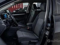 Usata VW Golf VIII Life 90 CV (66 kW) 2020 "deep black pearl" cod. c9x Berlina
