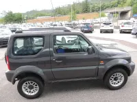 Usata Suzuki Jimny 86 CV (63 kW) 2011 Argento SUV