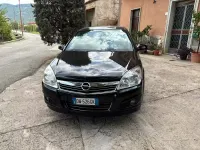 Usata Opel Astra 110 CV (80 kW) 2009 Nero Berlina