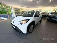 Usata Toyota Aygo X Active 72 CV (52 kW) 2025 Bianco SUV