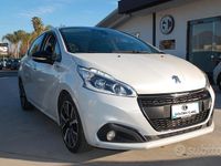 Usata Peugeot 208 GT-line 110 CV (80 kW) 2019 Bianco Utilitaria