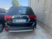 Usata Mitsubishi Outlander Instyle 150 CV (110 kW) 2017 Nero SUV