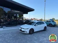 Usata VW Golf VIII 110 CV (80 kW) 2021 Bianco Berlina