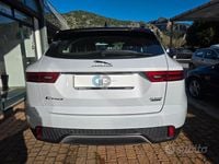 Usata Jaguar E-Pace R-Dynamic 150 CV (110 kW) 2019 Bianco SUV