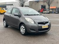 Usata Toyota Yaris 69 CV (50 kW) 2009 Grigio Berlina