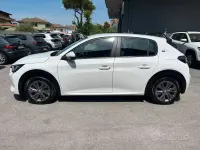 Usata Peugeot 208 Active 100 kW (136 CV) 2021 Bianco Utilitaria
