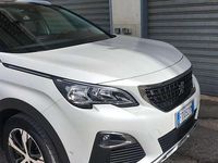 Usata Peugeot 3008 Access 131 CV (96 kW) 2018 Bianco SUV