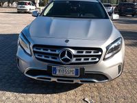 Usata Mercedes GLA200 136 CV (100 kW) 2017 Grigio SUV
