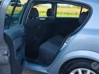 Usata Opel Astra Cosmo 115 CV (84 kW) 2008 Grigio Berlina