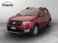 Usata Dacia Sandero Prestige 90 CV (66 kW) 2014 Rosso SUV