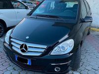 Usata Mercedes B200 Executive 140 CV (102 kW) 2010 Nero Monovolume
