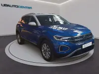 Usata VW T-Roc Style 150 CV (110 kW) 2023 0f blu lava metallizzato SUV