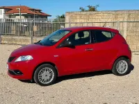 Usata Lancia Ypsilon Platinum 69 CV (50 kW) 2017 Rosso Utilitaria