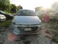 Usata Hyundai i20 Style 75 CV (55 kW) 2017 Argento Berlina