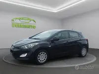 Usata Hyundai i30 Comfort 110 CV (80 kW) 2015 Nero Berlina