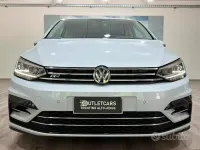 Usata VW Touran R-line 116 CV (85 kW) 2018 Bianco ghiaccio met. Monovolume