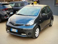 Occasion Toyota Aygo Connect Style 68 ch (50 kW) 2013 Gris Citadine