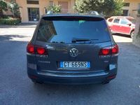 Usata VW Touareg Style 174 CV (127 kW) 2007 Verde SUV