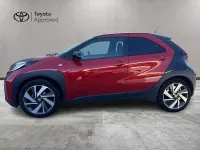 Usata Toyota Aygo X Lounge 72 CV (52 kW) 2022 Rosso SUV