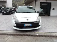 Begagnad Renault Clio II R.S. 200 HK (147 kW) 2010 Vit Sedan
