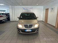 Usata Lancia Musa 77 CV (56 kW) 2007 Oro metallizzato Monovolume