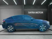 Usata Mercedes GLC220 194 CV (142 kW) 2022 Blu cavansite metallizzato ; SUV