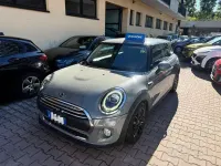 Usata Mini ONE 102 CV (75 kW) 2019 Grigio Utilitaria