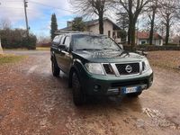 Usata Nissan Navara XE 190 CV (139 kW) 2012 Verde Pick-up